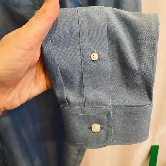NWOT Men’s  LL Bean Wrinkle Free Slightly Fitted Chambray Dress Shirt sz 17.5/35 - Picture 5 of 5